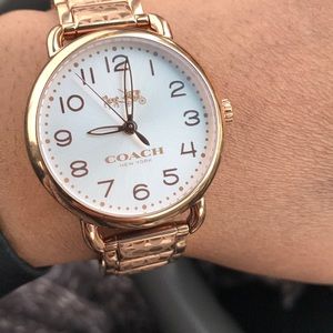 Meet your Posher, Ayan